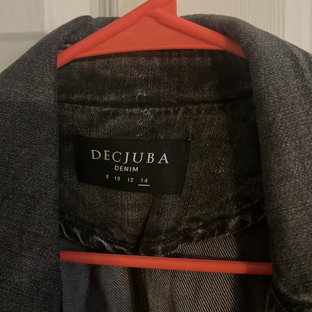 Jacket - Picture 2 of 3